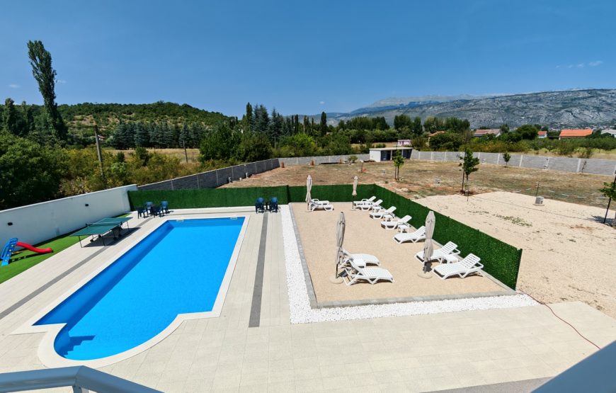 VILLA 36