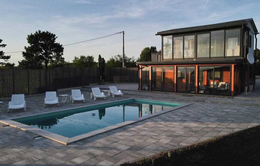 VILLA 16