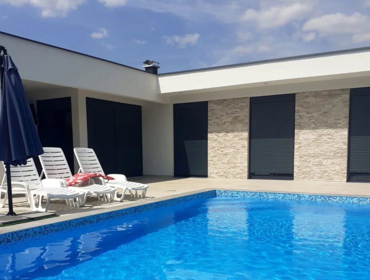 VILLA 15