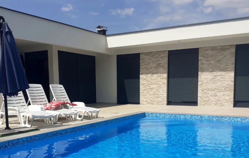 VILLA 15