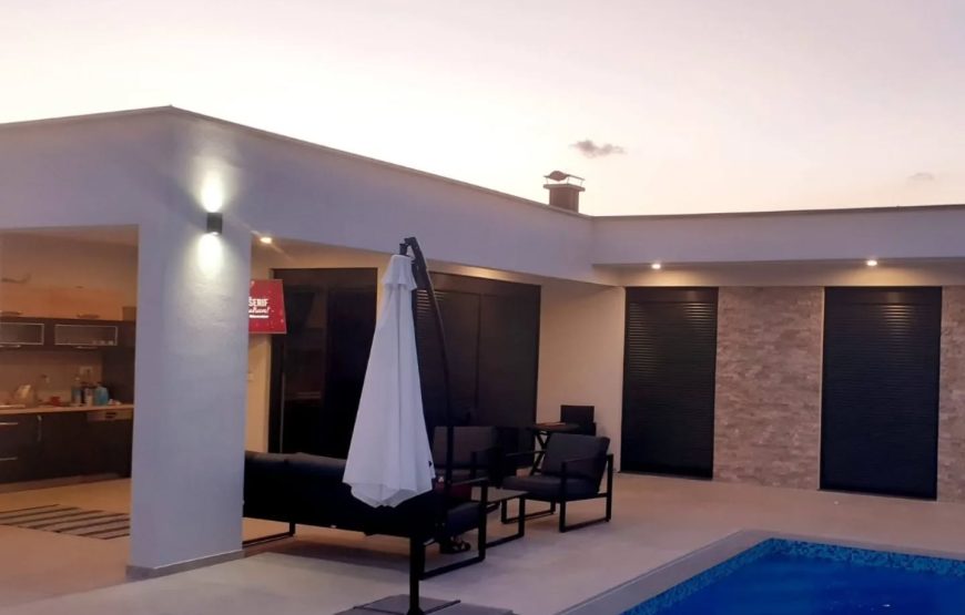 VILLA 15