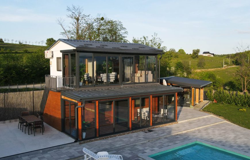 VILLA 16