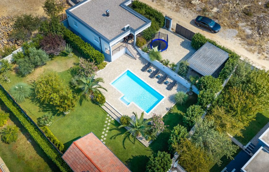 VILLA 03