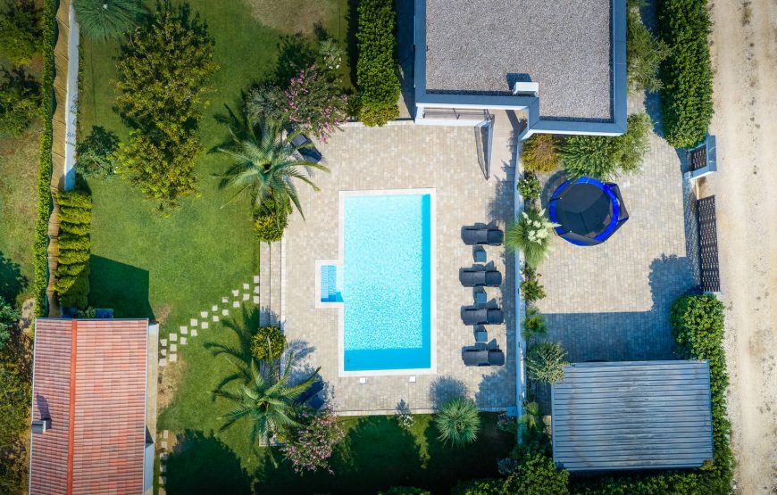 VILLA 03