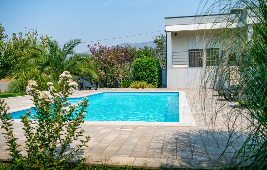 VILLA 03
