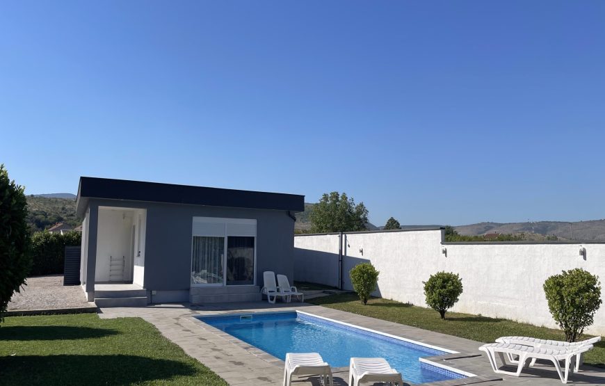 VILLA 18