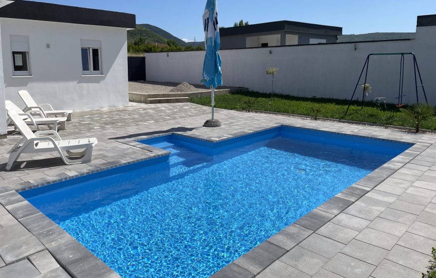 VILLA 17