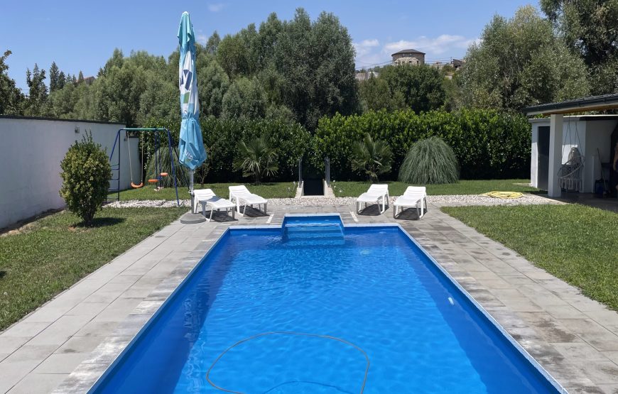 VILLA 18