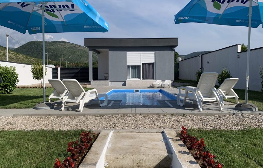 VILLA 18