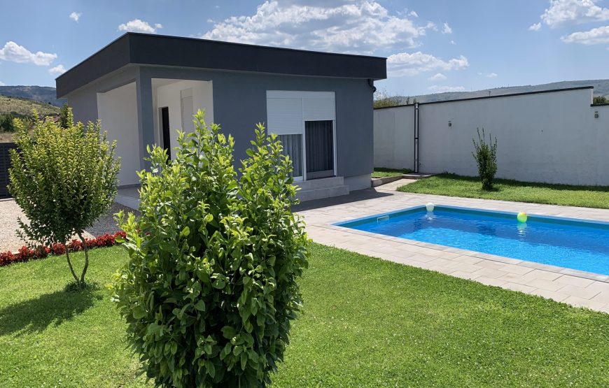 VILLA 18