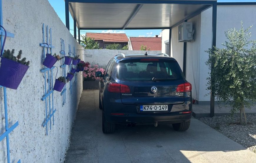 VILLA 13