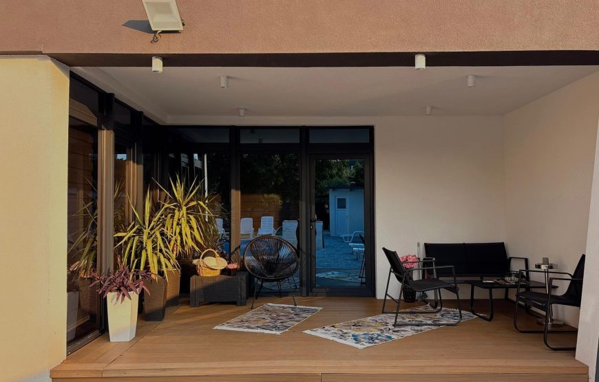 VILLA 22
