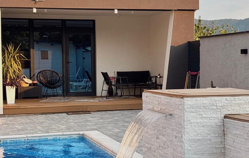 VILLA 22