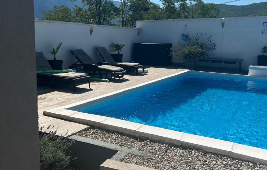 VILLA 13