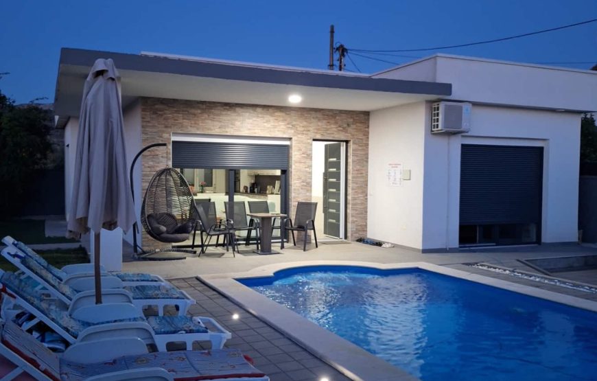VILLA 07