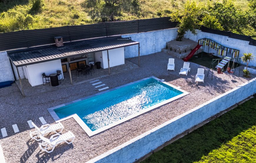 VILLA 01