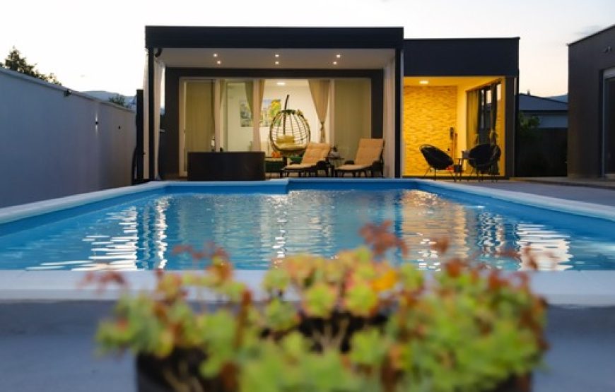 VILLA 04