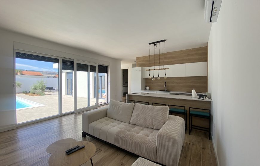 VILLA 09