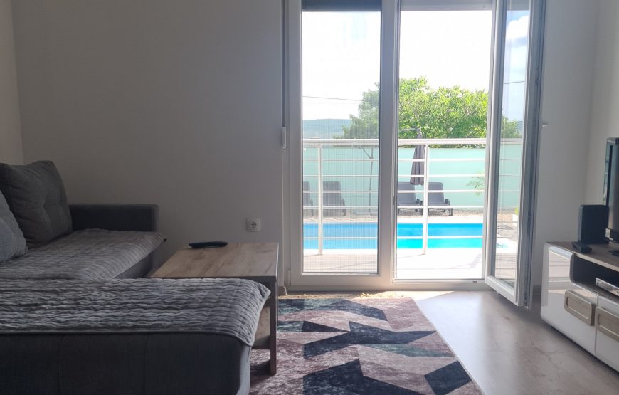 VILLA 12