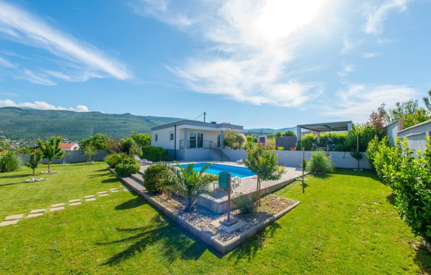 VILLA 03