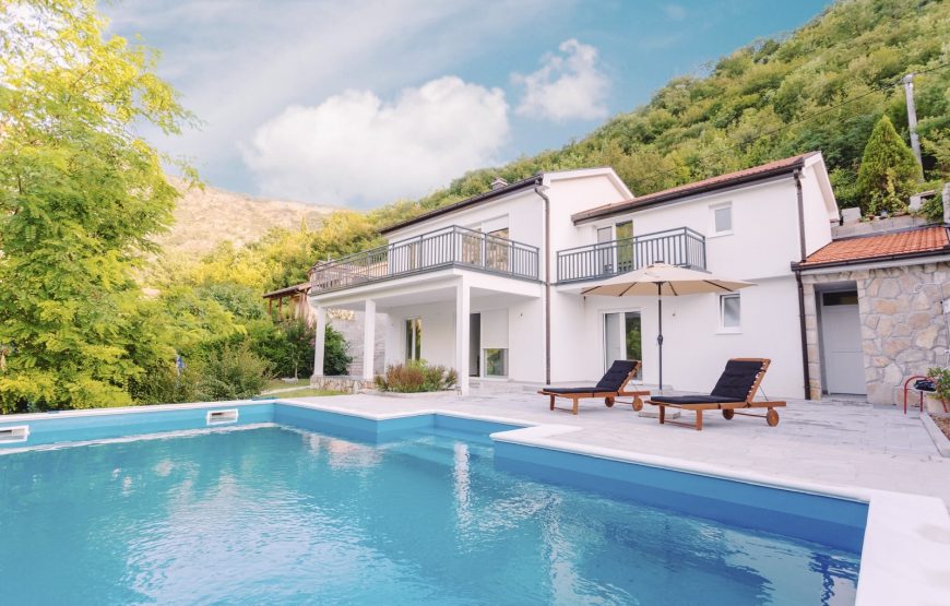 VILLA 21
