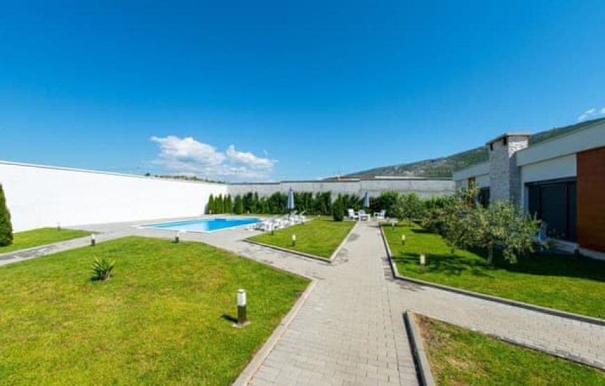 VILLA 24