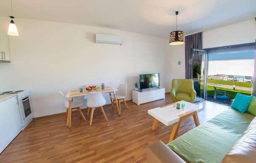 VILLA 24