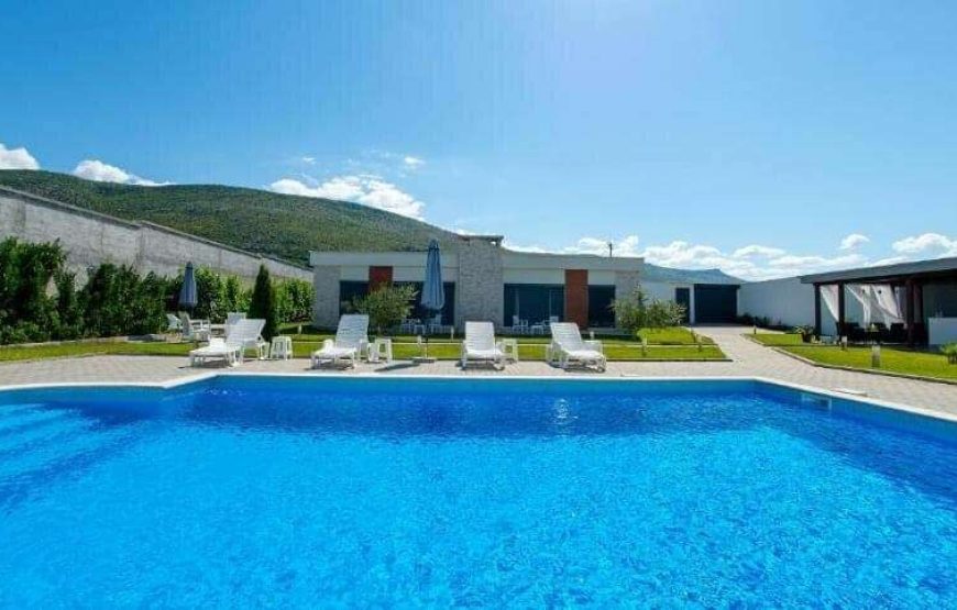 VILLA 24