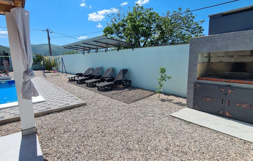 VILLA 12