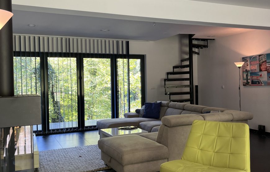 VILLA 25