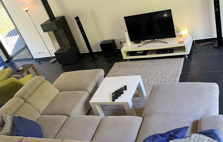 VILLA 25