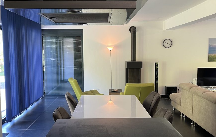 VILLA 25