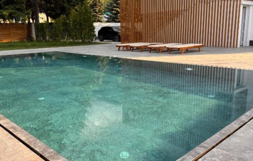 VILLA 33