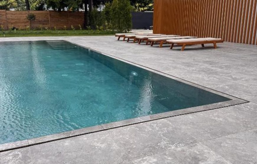 VILLA 33