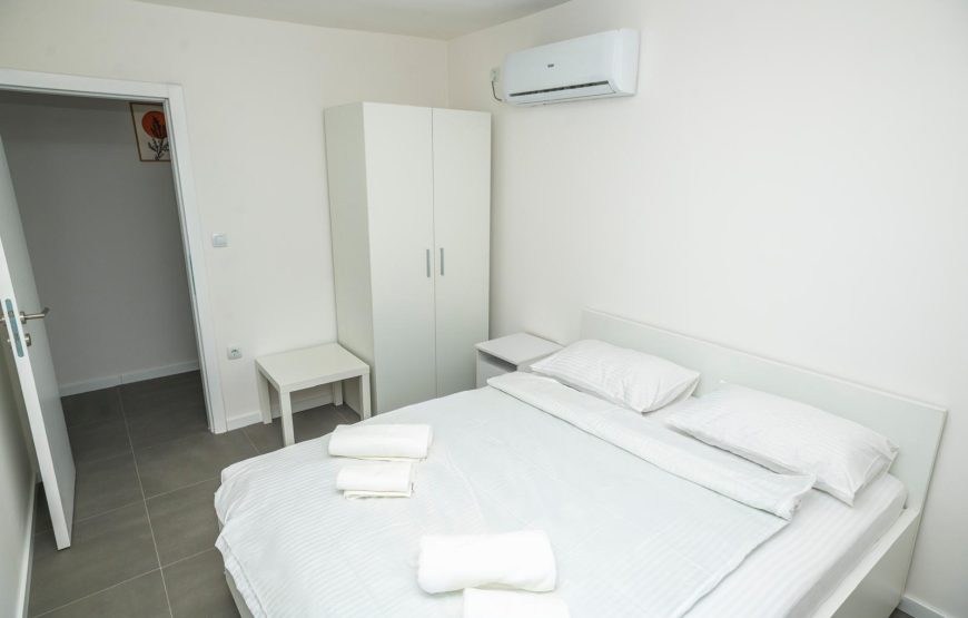 VILLA 33