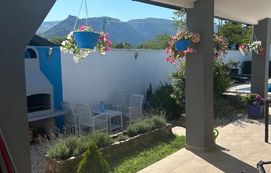 VILLA 13