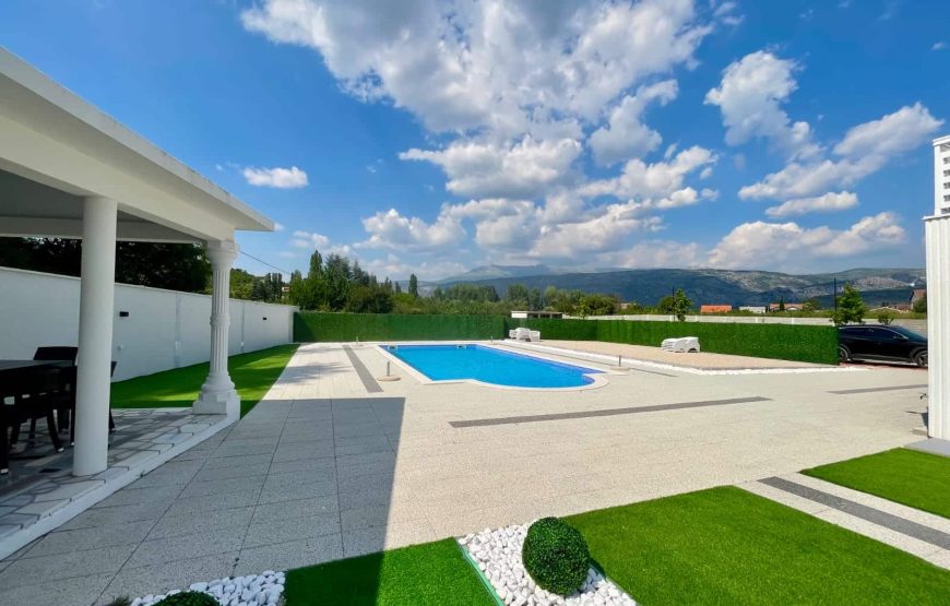 VILLA 36