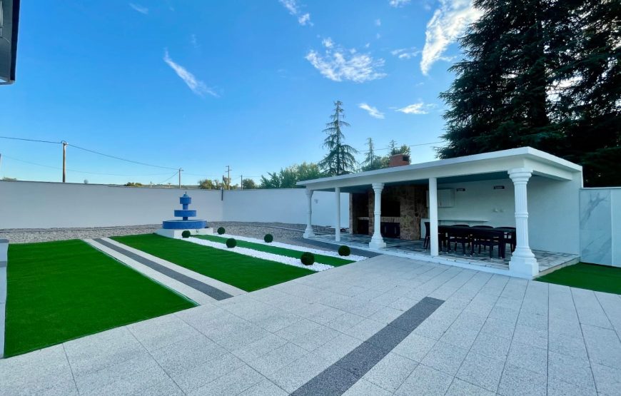 VILLA 36